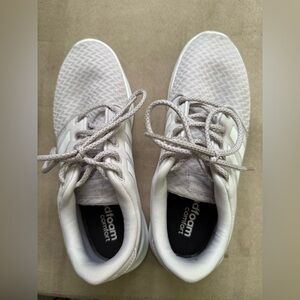 Adidas Cloudfoam dusty purple size 7